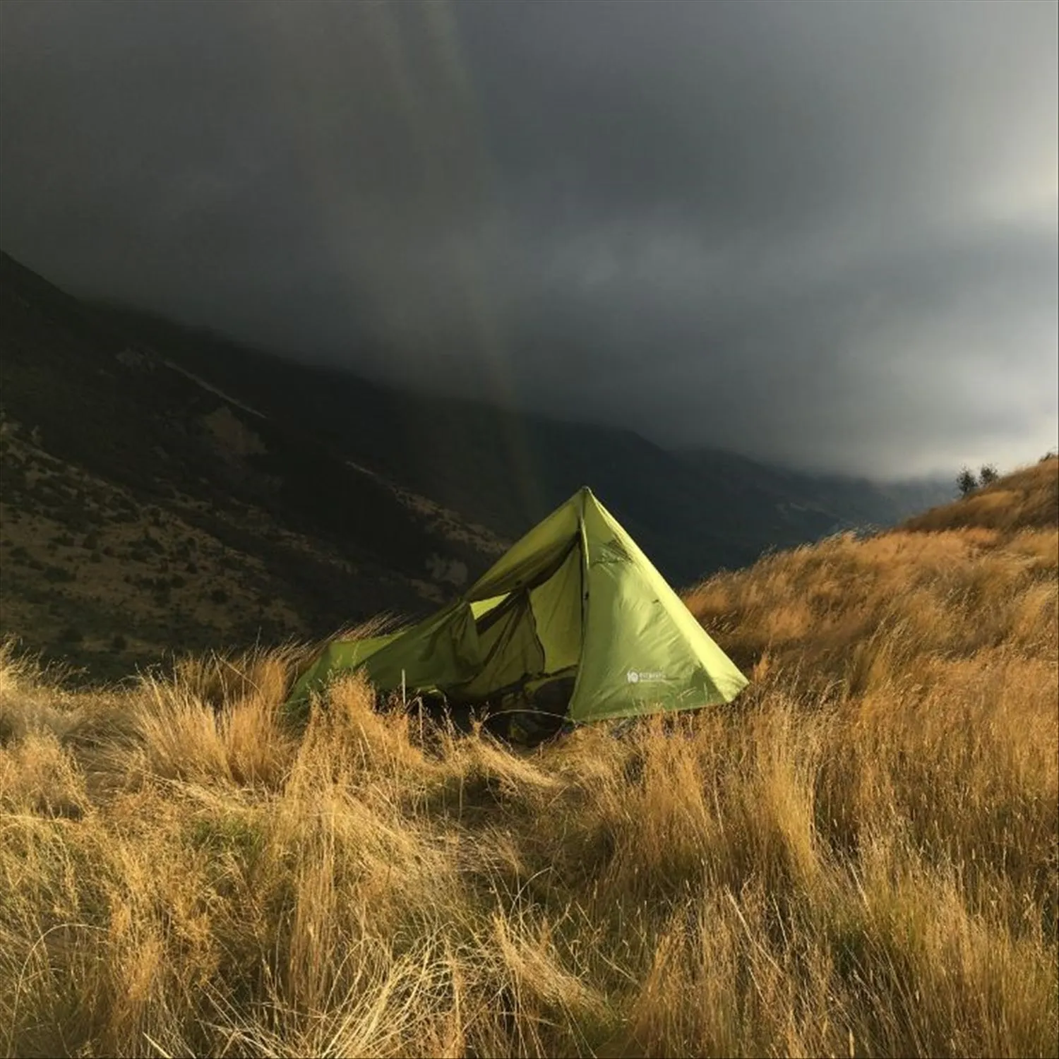 Intents Outdoors Ultrapack DW - Ultralight Nylon 1 Person Hiking Tent, 910g Double Wall