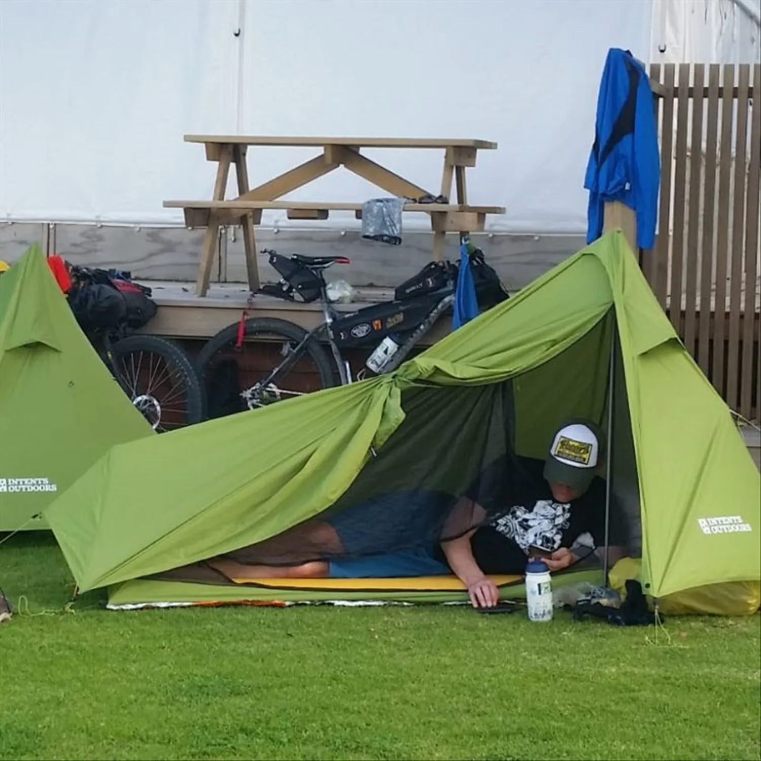 Intents Outdoors Ultrapack DW - Ultralight Nylon 1 Person Hiking Tent, 910g Double Wall