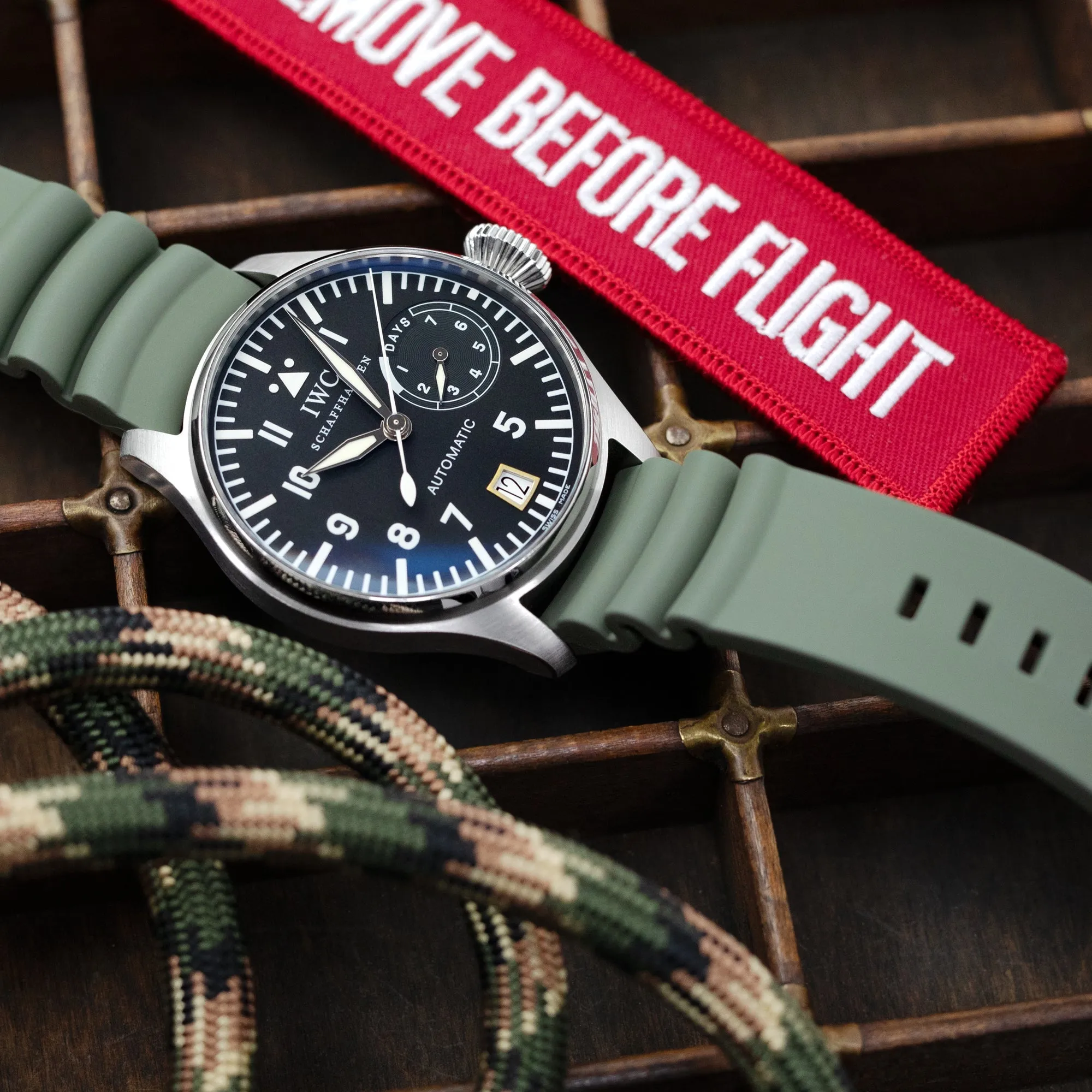 Q.R. Firewave Resilient Curved End FKM rubber Watch Strap, Ash Green 22mm