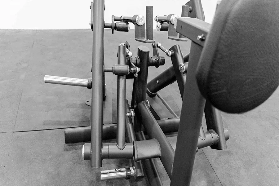 SLASHER PLATE LOADED SELF SPOTTING MID ROW